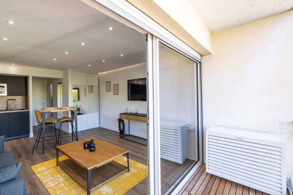 Apartment 8 Merle - Beau Au Centre De Avec Balcon !